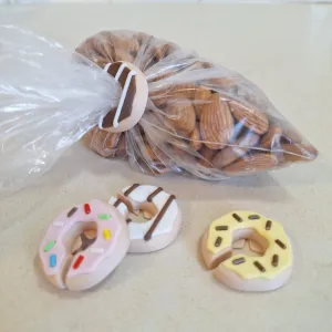 Donut Bag Closer Magnet