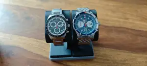 cool design watchholder / watch stand organizer for 1 to 4