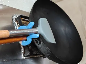 Spatula Holder – Mounts on Pot Handle