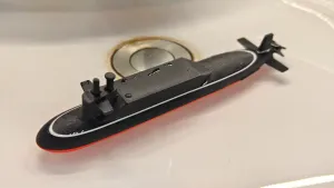 战略核潜水艇(可浮水,螺旋桨可转)
