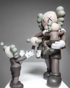 Kaws Clean Slate x Promise Companion Fan Art Toy