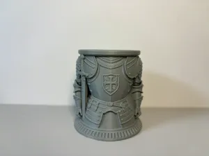 中世纪笔筒 别惹我的笔筒，它有“骑士铠甲”buff