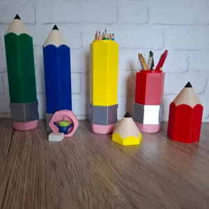 Pencil-shaped pen box