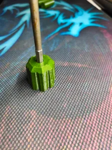 Mini screwdriver handle with hex bits