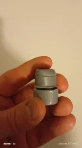 Oil bottle cap with lock