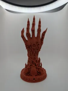 Morthéline, The Hand That Refused to Rest