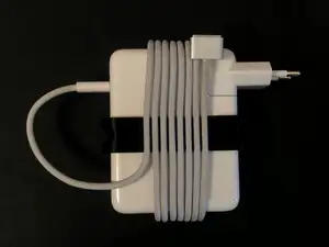 MacBook Pro Cable Organizer