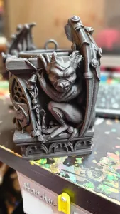Gothic Gargoyle Wall-Hanging Corner Pot