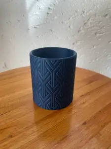 Round pen holder