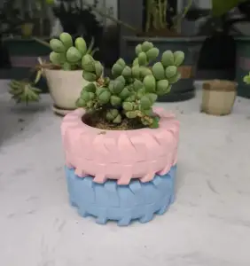 Tire flowerpot - can be stacked to increase height