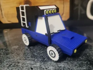 Mini Low-Poly Expedition SUV – Modular 3D Toy Car