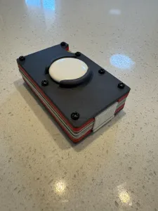 Minimalistic Credit Card Wallet w Money Clip & AirTag Holder