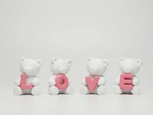 Hugs Full of Love Bears