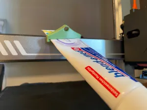 Toothpaste squeezer with Clip