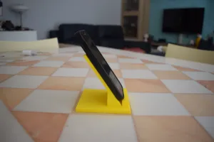 Simple Phone Stand – Easy Print