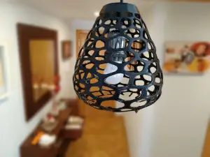 Dropshape hanging voronoi Lamp