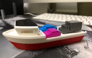 BOAT BATH TOY