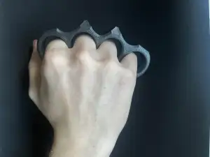Knuckle Dusters (prop)