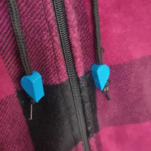 Magnetic heart bead