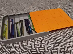 Ящик для рыболовных приманок (Box for a fishing baits)