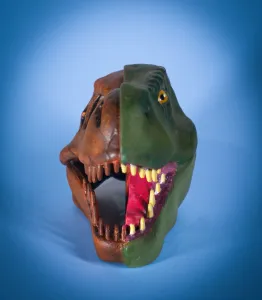 T Rex head and fossil