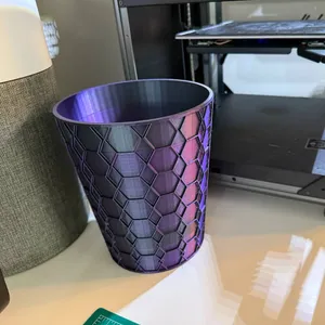 Hexy Trash Can