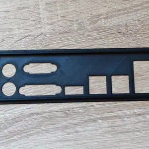 Gigabyte GA-A320M-S2H IO shield