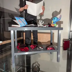 Table pour figurine