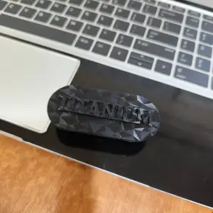 FORD Focus Mk2 TITANIUM SIDE BADGE Wing Emblem
