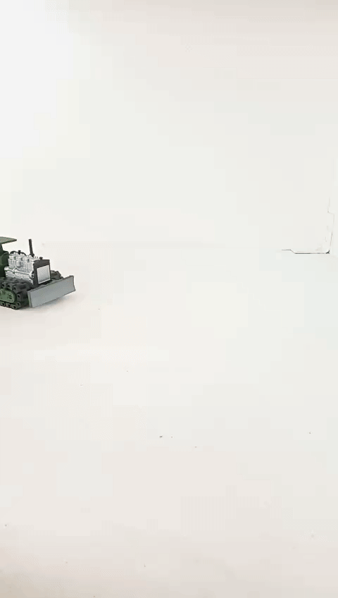 SOVIET TRACTOR S-60