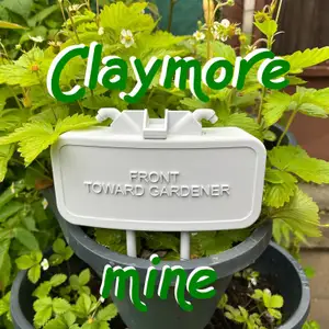 Claymore irrigation mine for gardeners