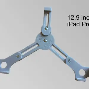 Universal tablet mount