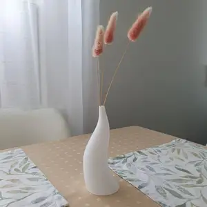 Mini vase for dried flowers