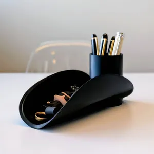 The Minimalist - Pocket Emptier / Key Tray