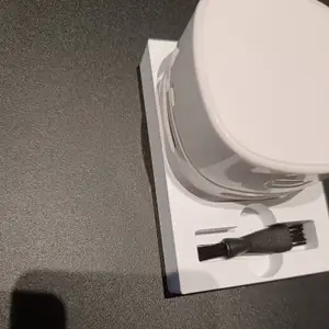 Soporte para robot limpiador de mesa