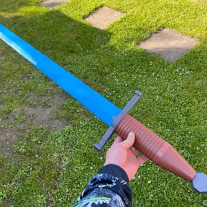Extendable, retractable, collapsing long sword
