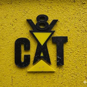 CATERPILLAR V8 EMBLEM