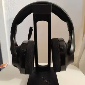 Headphone Stand with Custom Text