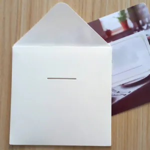 Thin envelope with text (15 x 15 cm)