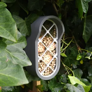 Insect city: Urban Insect Outpost