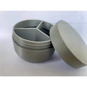 Container with compartments
