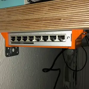UniFi Switch wall / under table mount