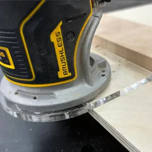 Dewalt Palm Router Base Place (DCW600)