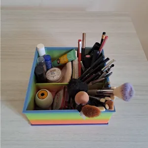 MIXED OBJECT CONTAINER 2