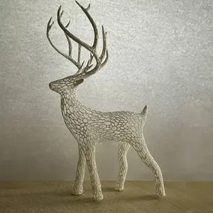 Voronoi Holiday Christmas Deer
