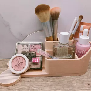 Make-up organizer