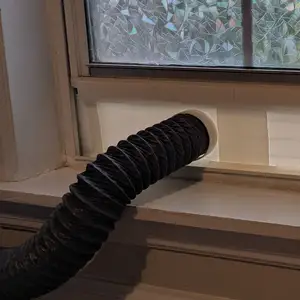 Falcon A1 window exhaust