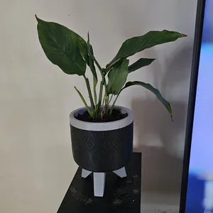 planter pot with stand new
