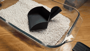 Dessicant Scoop with this integrated funnel