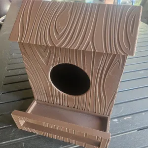 Birdhouse with Seperate Roof